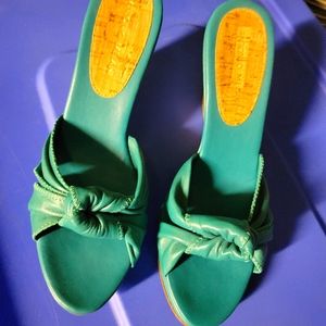 Antonio Melani Green Knot Wedges, Size 7M